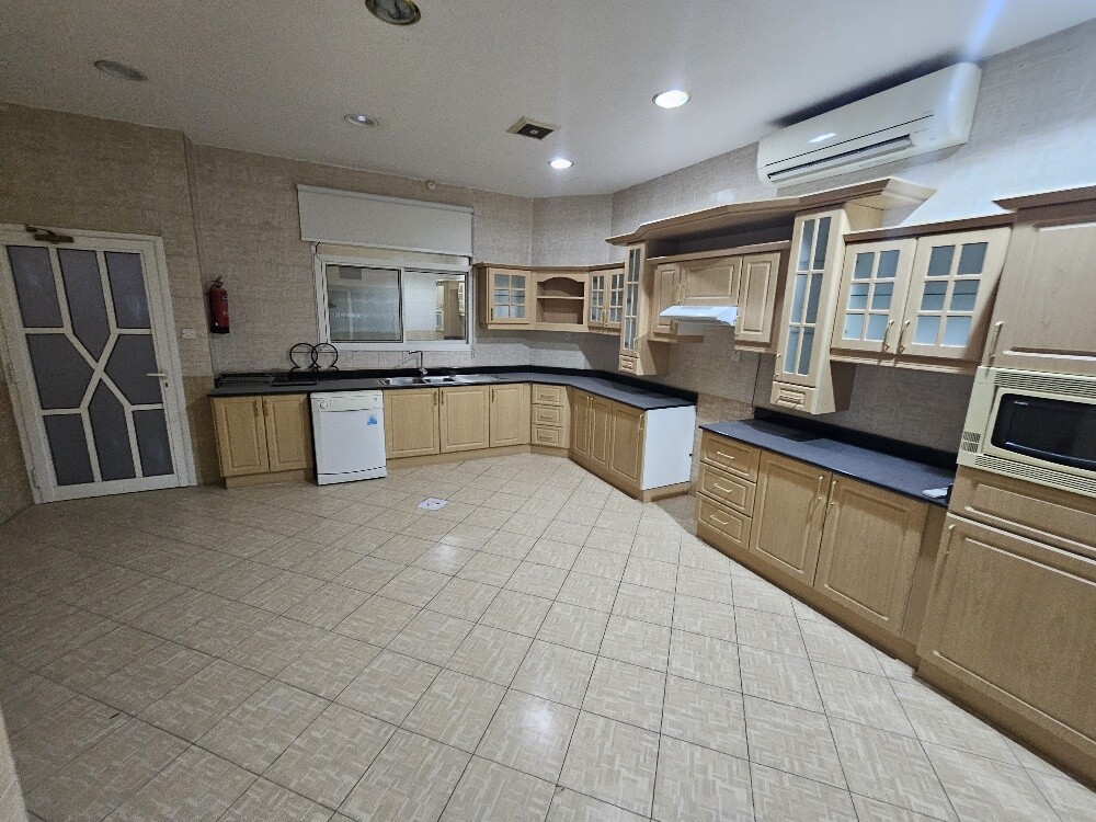 For Sale Villa in Al Hilal Naijma A - 17