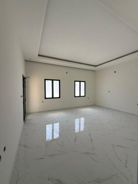 LUXURY 7 MASTER BDR MAJLIS ELEVATOR - 8