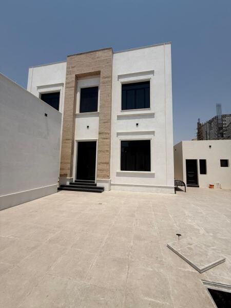 LUXURY 7 MASTER BDR MAJLIS ELEVATOR - 1