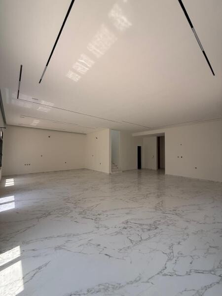 LUXURY 7 MASTER BDR MAJLIS ELEVATOR - 15