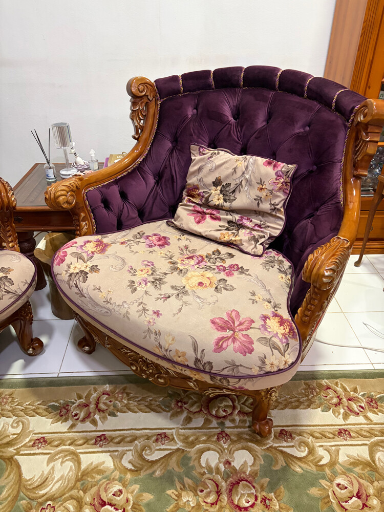 1 sofa and 2 armchairs - 3
