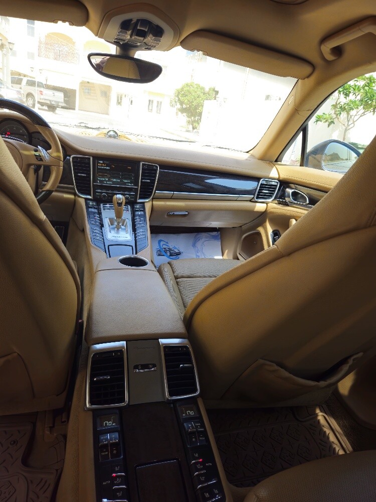 2012 Porsche Panamera Premium - 9