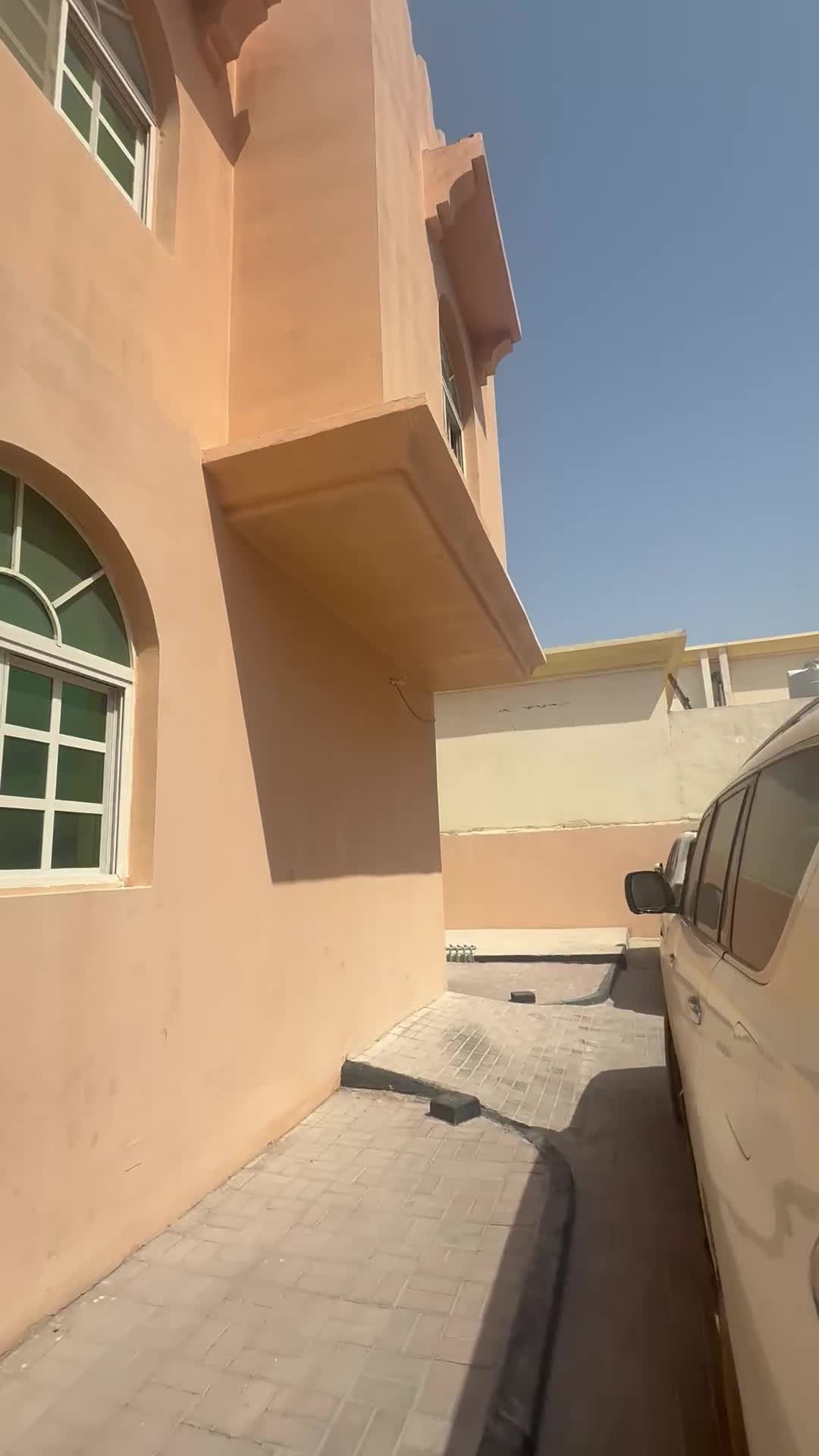 للايجار فلا داخل مجمع  - 1