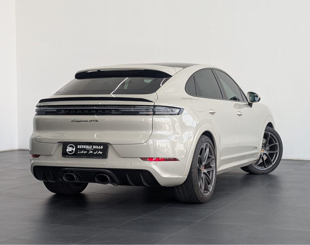 2025 Porsche Cayenne GTS Coupé  - 2