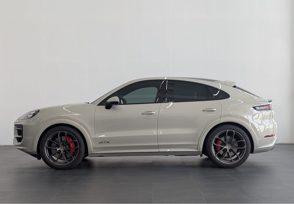 2025 Porsche Cayenne GTS Coupé  - 5
