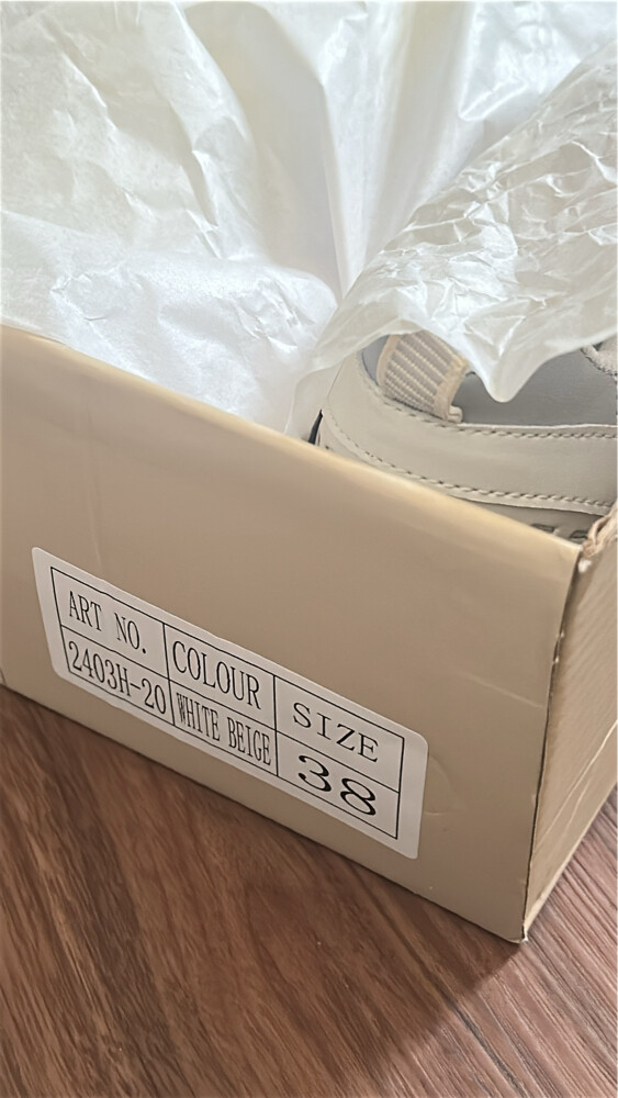 Nike shoes  - 3