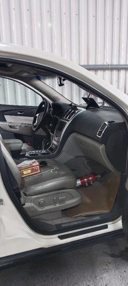 GMC Acadia - 10