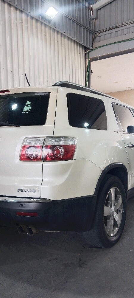 GMC Acadia - 8