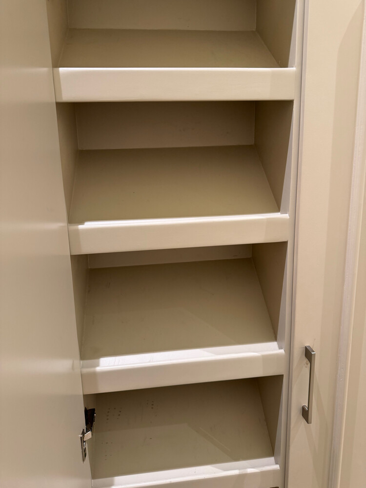 cabinet  - 4