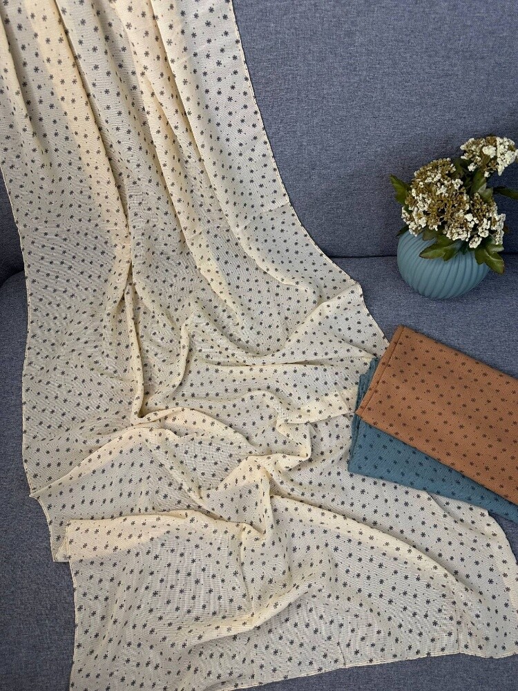 Iranian Scarves & Shawls (30_100QAR - 8