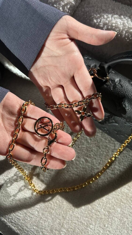 Louis Vuitton Nano Madeleine - 5