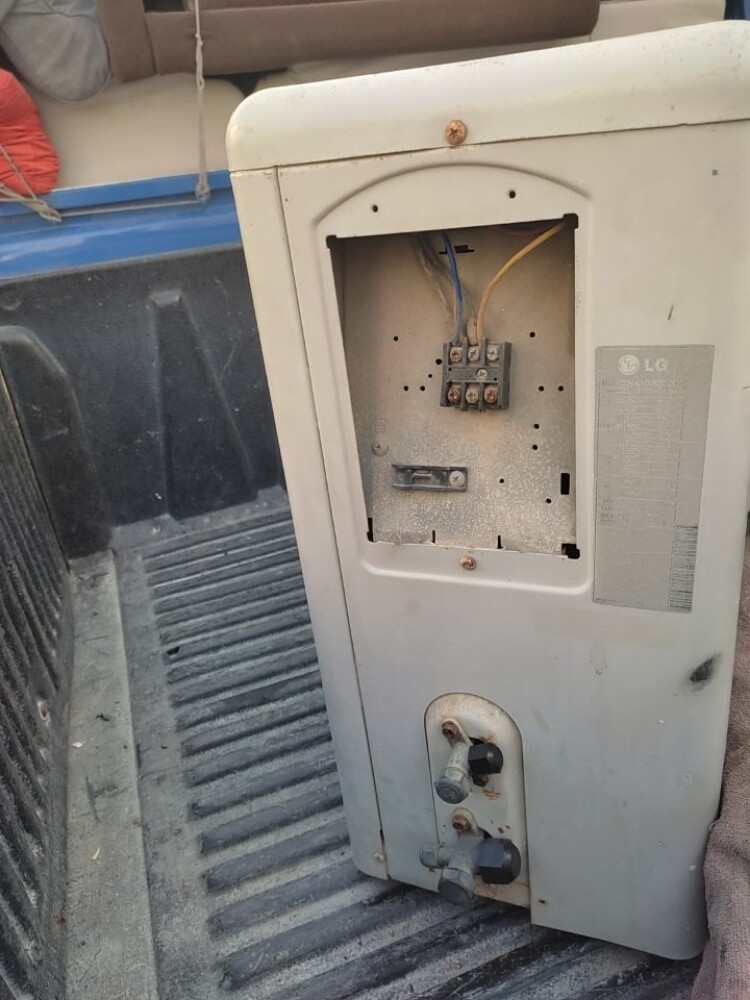 LG OUTDOOR 1.5 TON - 3