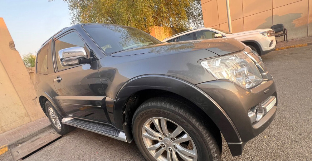 Pajero 2022 GLS 3.8 2 Door - 6