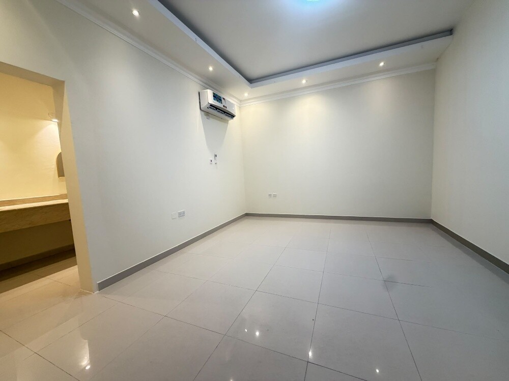 Elegant and spacious 1 BHK Apartmen - 4