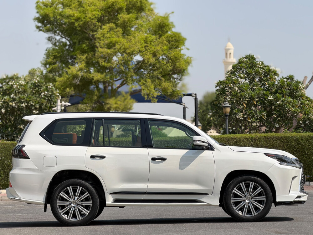 Lexus LX 570 - 9