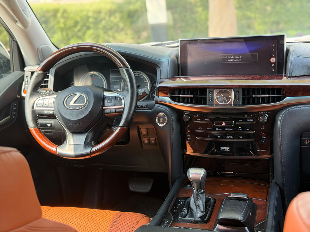 Lexus LX 570 - 12