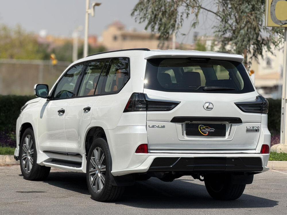 Lexus LX 570 - 11