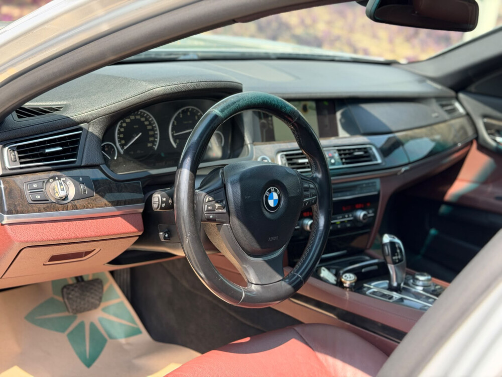 BMW 740 li - 11