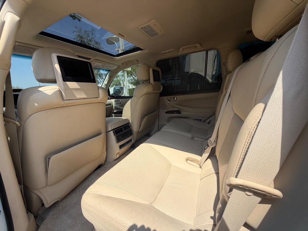 Lexus LX 570 - 14