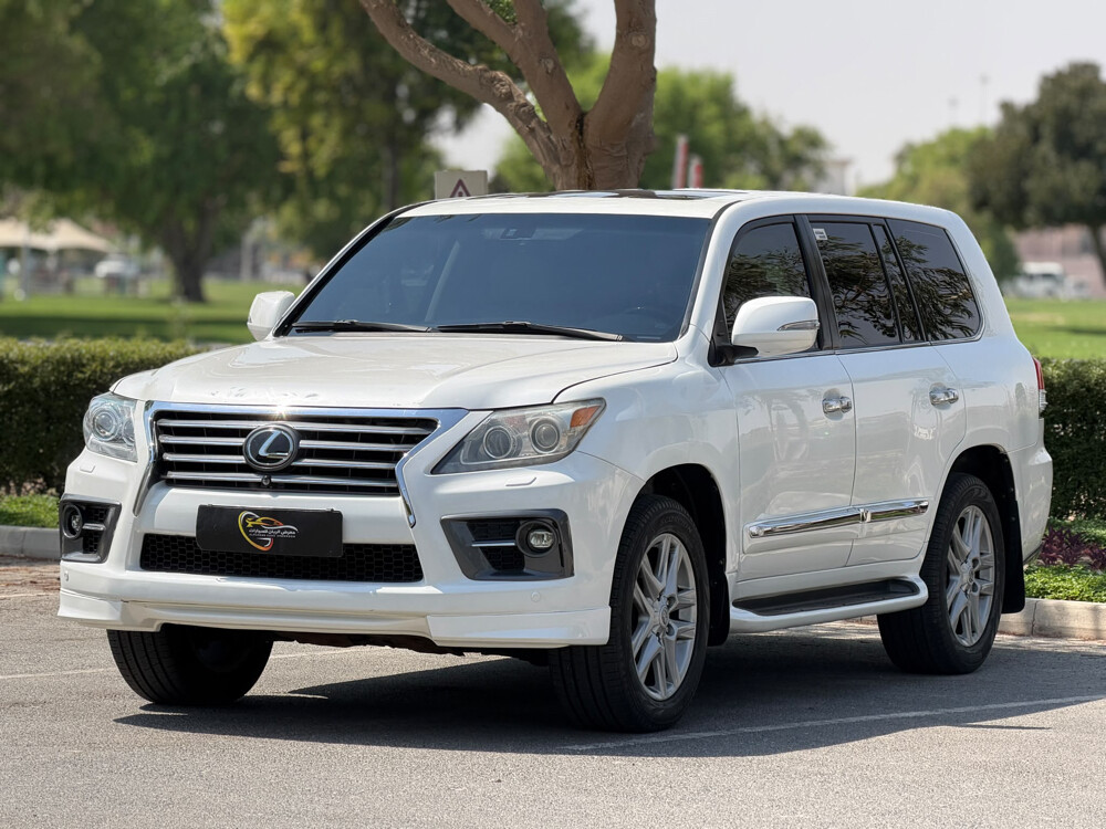 Lexus LX 570 - 1