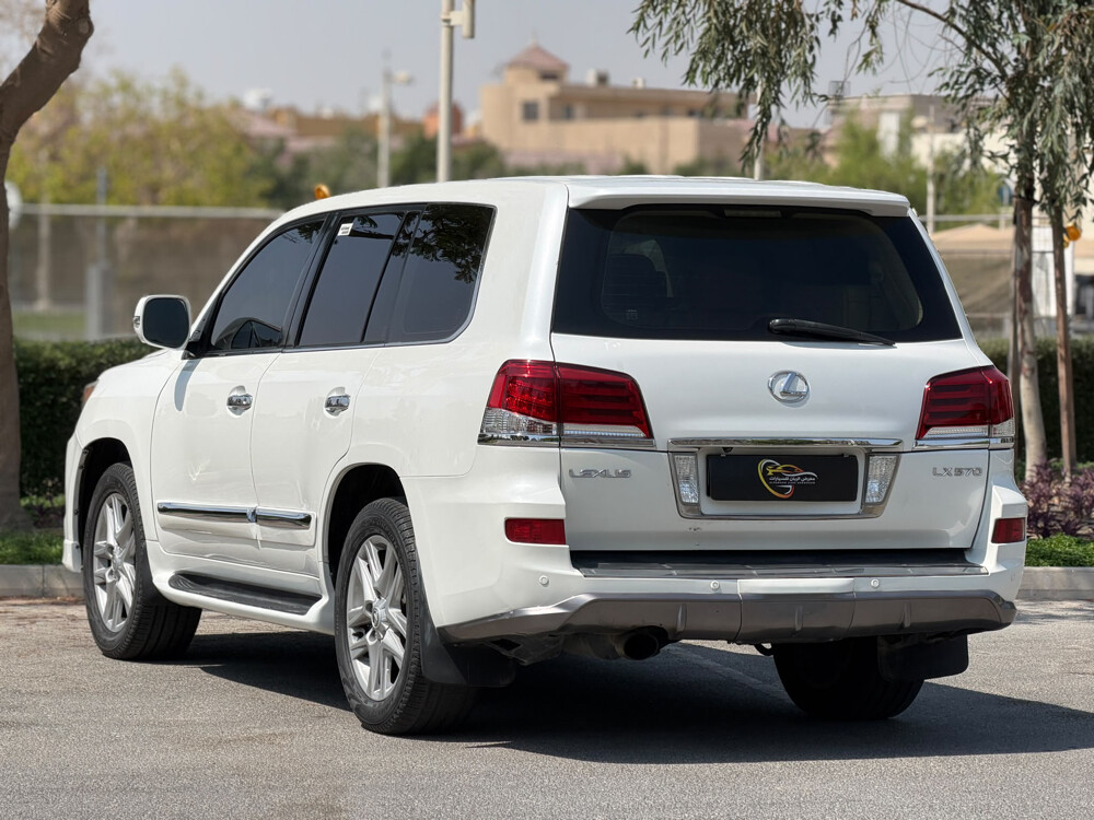 Lexus LX 570 - 8