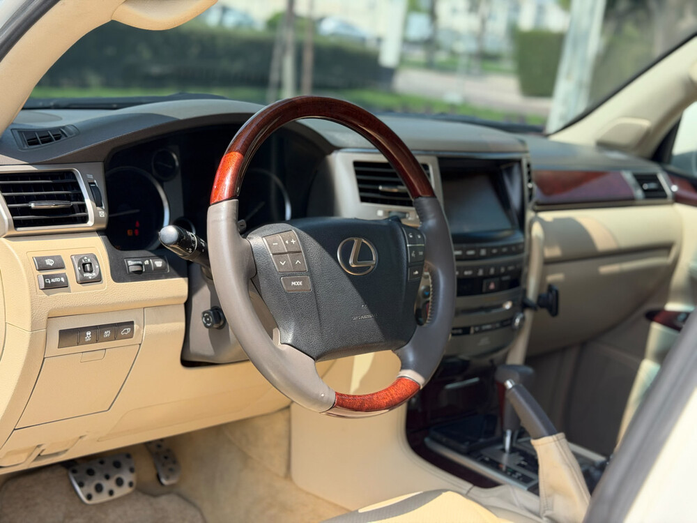 Lexus LX 570 - 7
