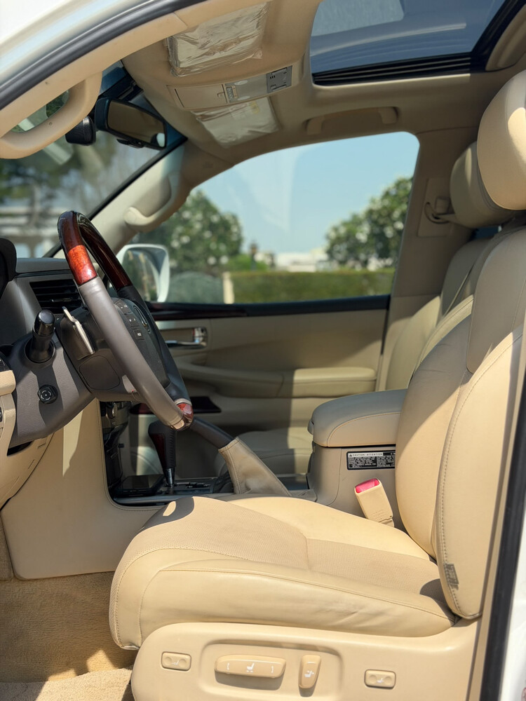 Lexus LX 570 - 11