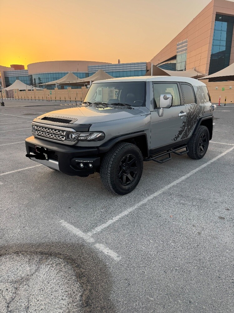 Toyota Fj 2014 for Sale - 3