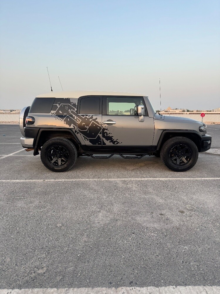 Toyota Fj 2014 for Sale - 5