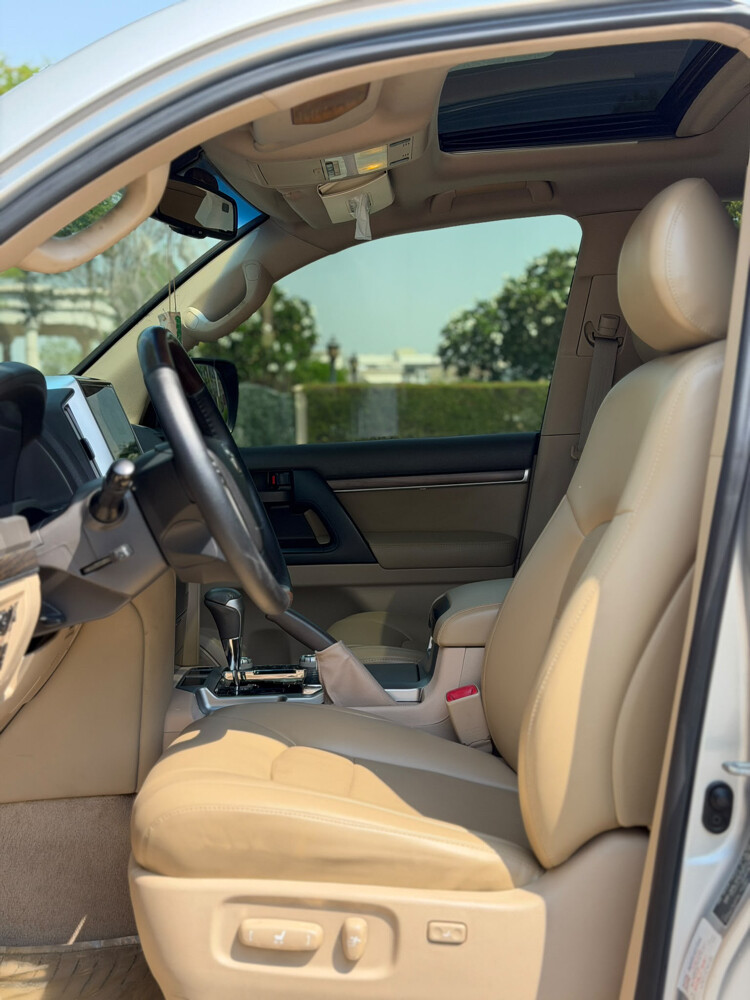Toyota GXR V8 2015 - 9