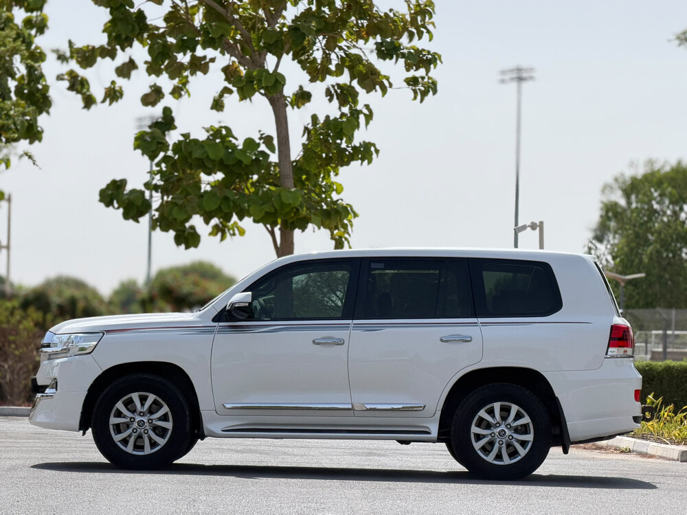 Toyota Land Cruiser GXR V8 - 7