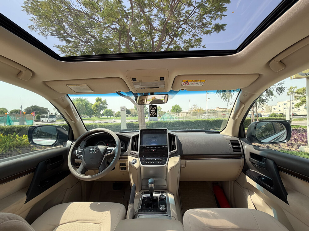 Toyota Land Cruiser GXR V8 - 12