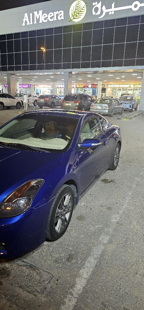 Nissan Altima coupe - 4