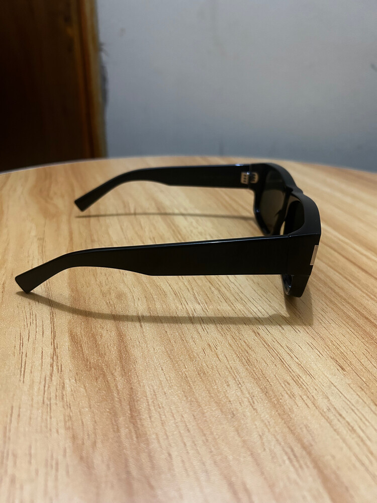 Saint Laurent Sunglasses – SL 689 - 3