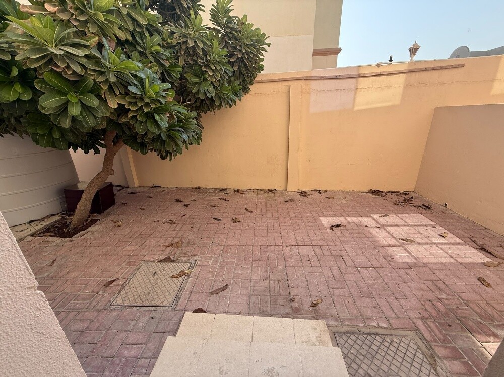 فيلا للايجار في عين خالد - 9