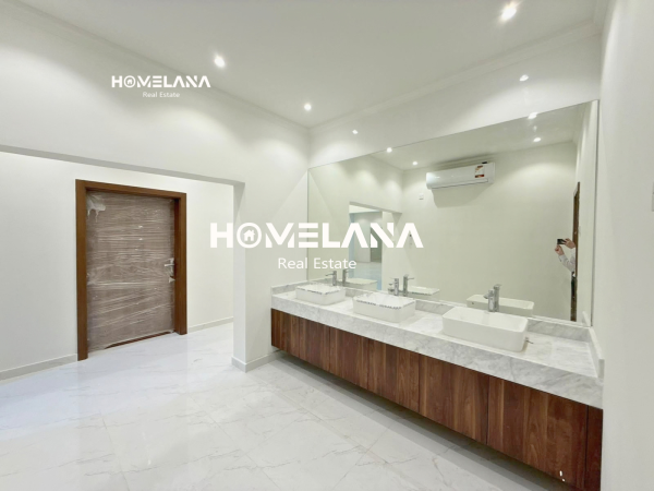 Al Luqta - 7BR - Prime Location - 10