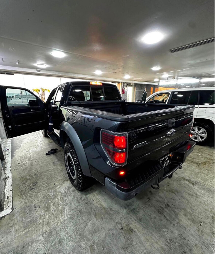 2014 Ford F150 Raptor SVT - 1