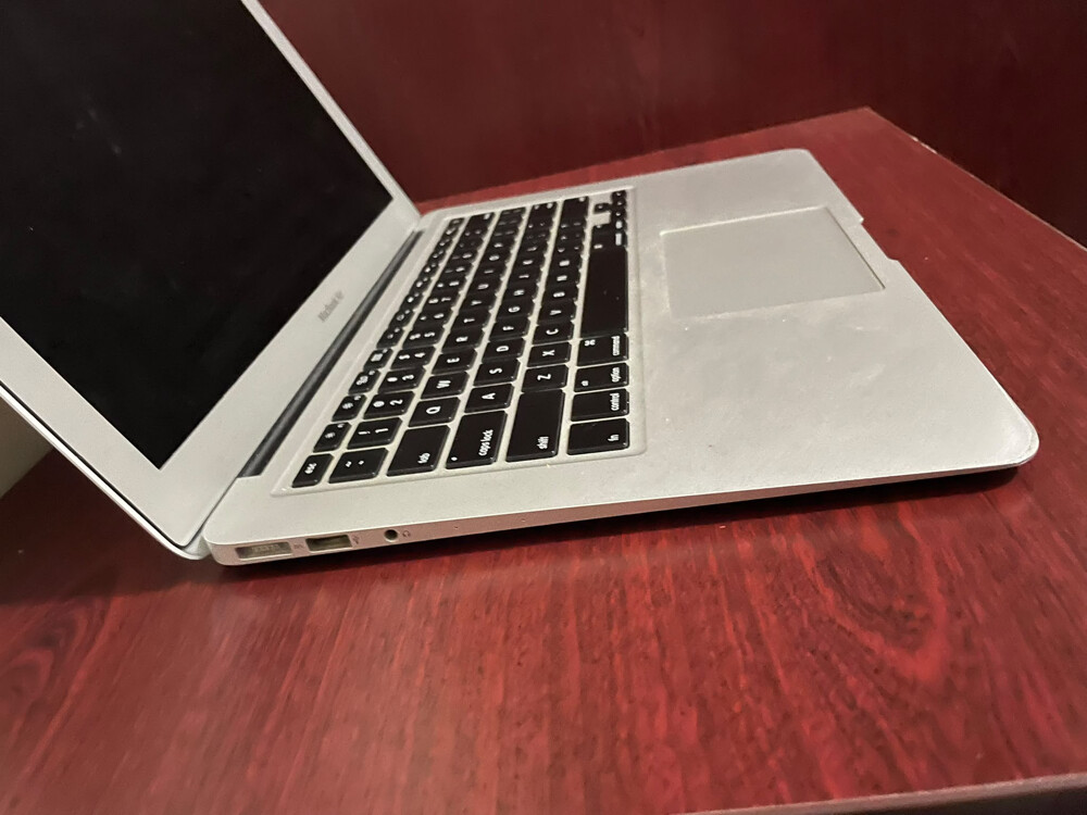 ماك بوك  - 5