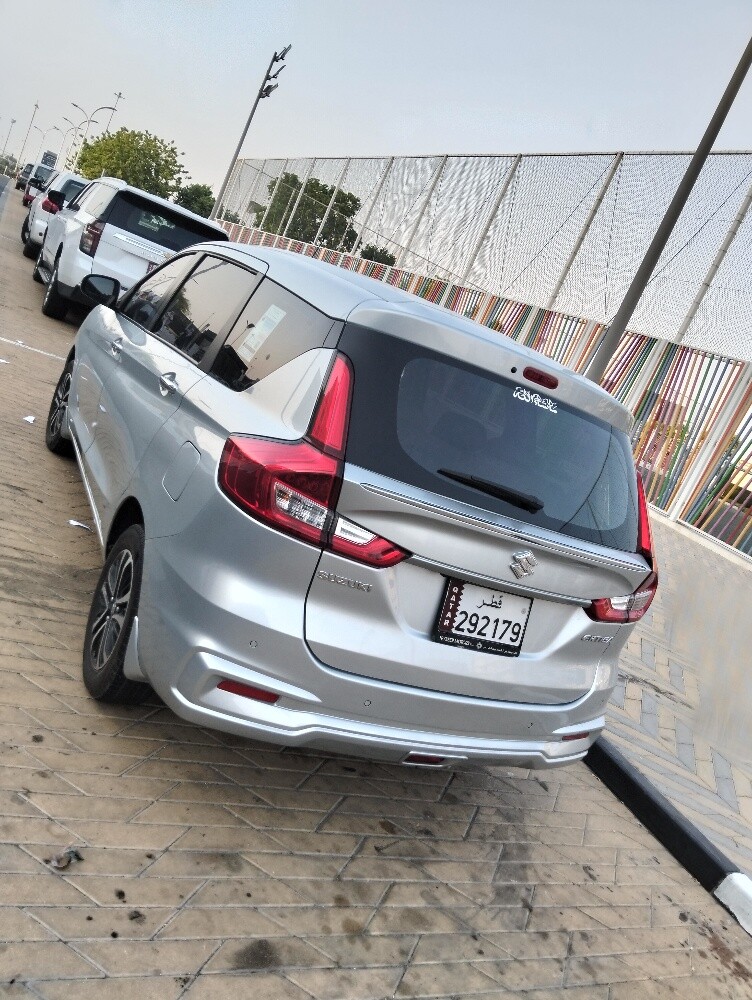 very good condition family used car - 6