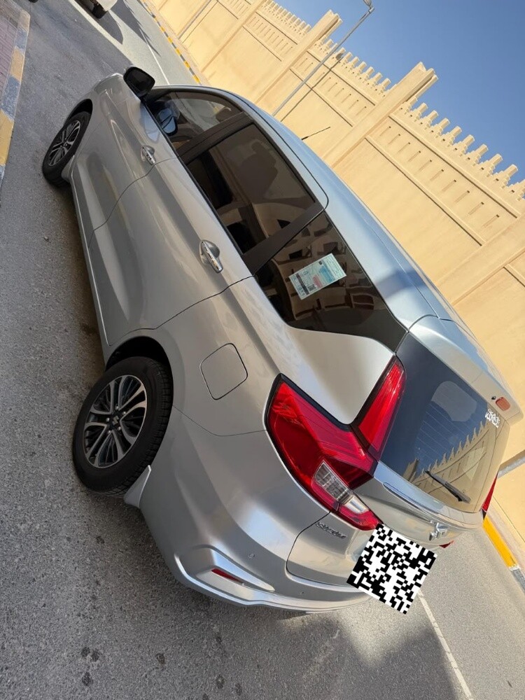 very good condition family used car - 9