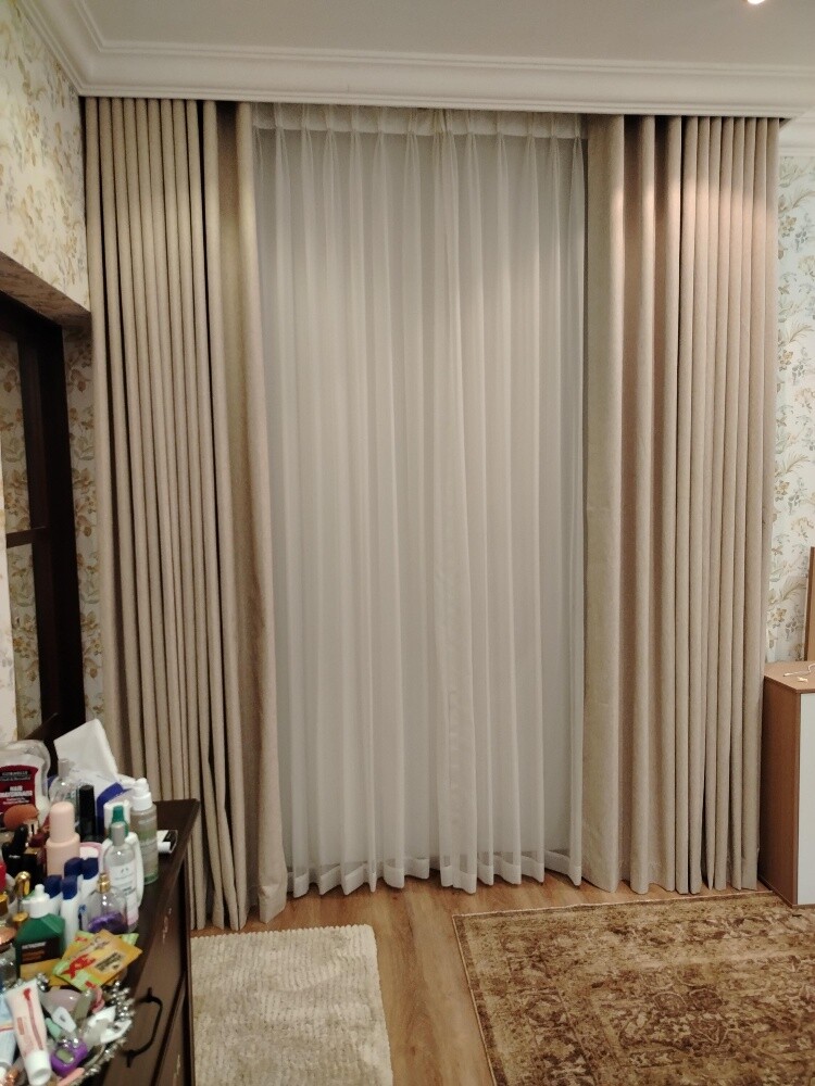 Making window curtains - 3