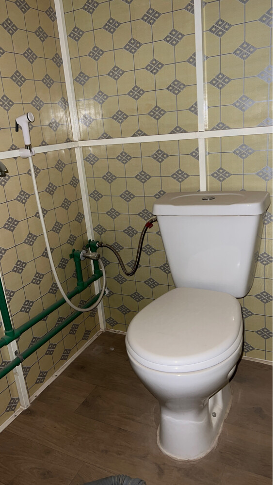‏Bathroom toilet for sale    - 2