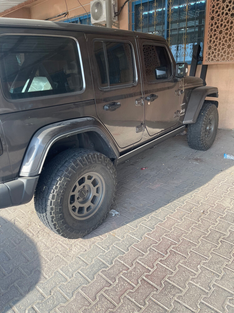 جيب صحاري بحالة ممتازة - 2