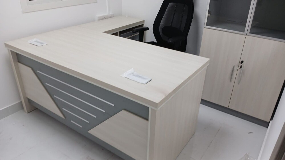 Manager Table (brand new) - 10