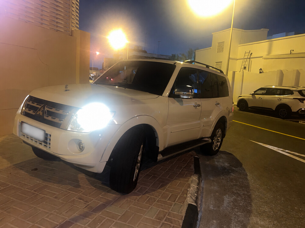 متسوبيشي باجيرو ٣.٨ موديل ٢٠١٤ - 3