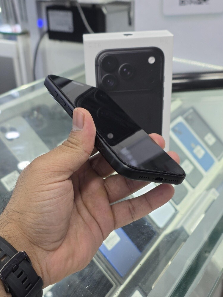 APPLE IPHONE 18 PRO 512GB BLACK - 5
