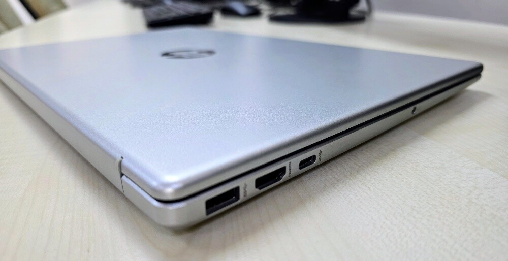 HP Ryzen 7 7000 16GB 512GB 15.6"FHD - 7