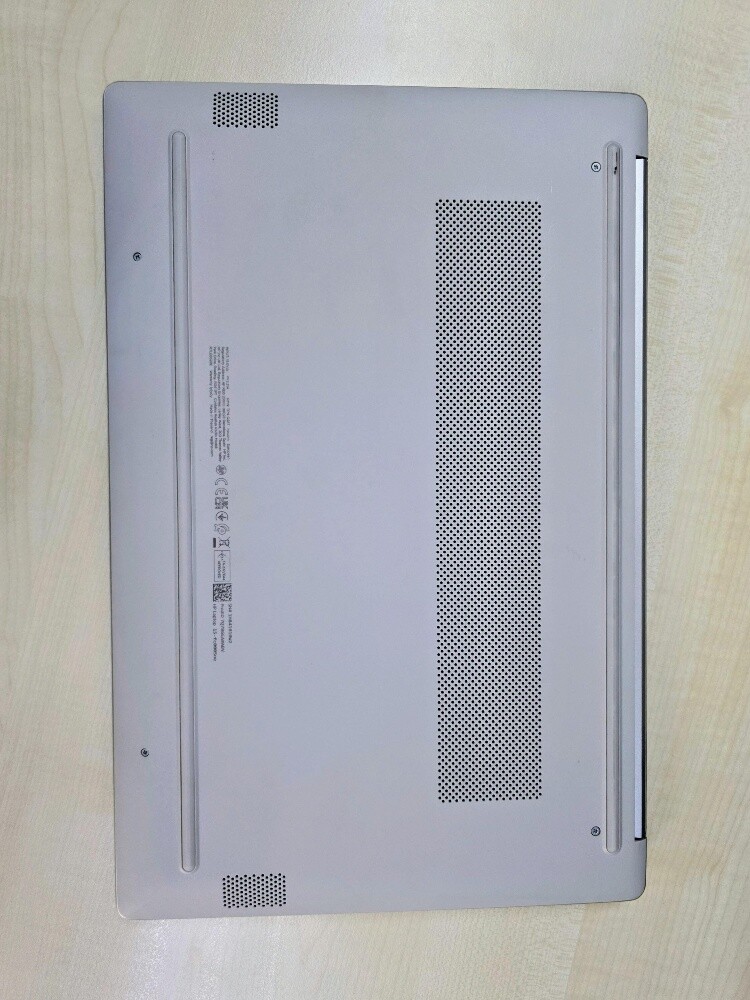 HP Ryzen 7 7000 16GB 512GB 15.6"FHD - 4