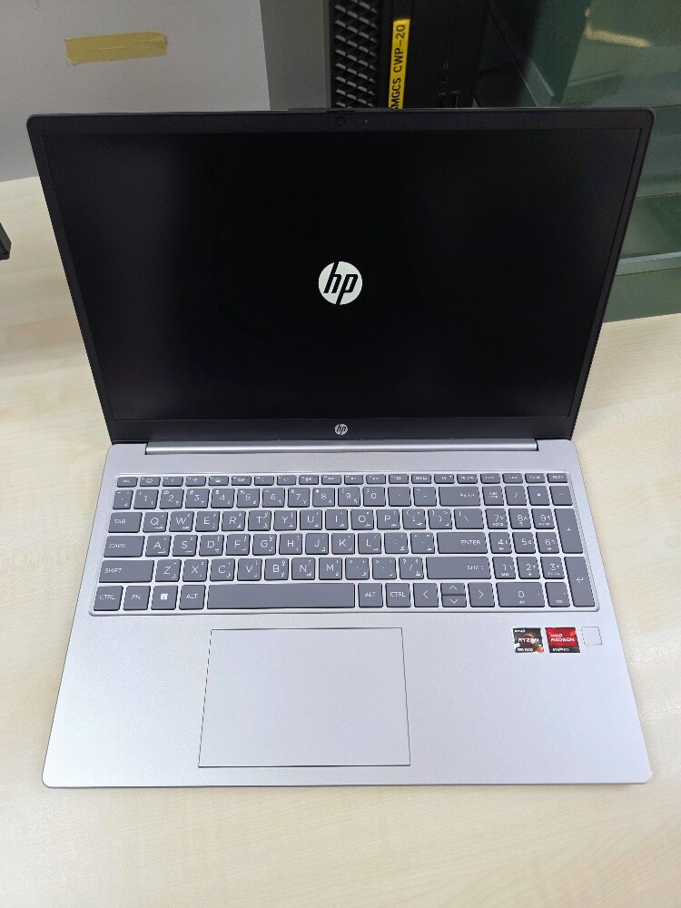 HP Ryzen 7 7000 16GB 512GB 15.6"FHD - 8