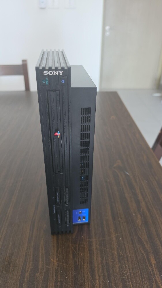 playstation 2 fat console - 3